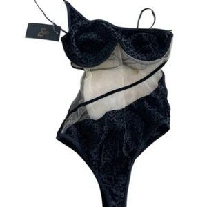 God Save Queens One Piece GIGI